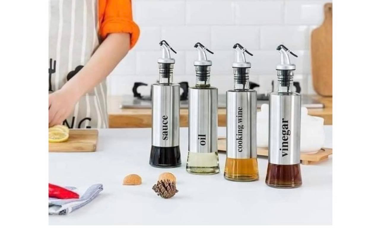 Condiments Bottle
