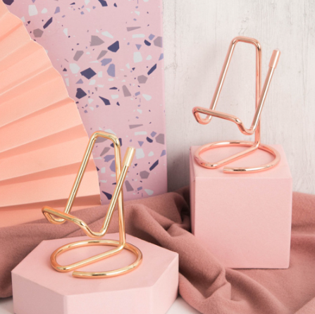Creative Metal Phone Holder Desktop Organizer Golden Rose Gold Wrought Iron Phone Stand School