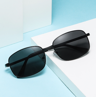 Sunglasses, men's new color changing polarized glasses, UV resistant driving fishing sunglasses