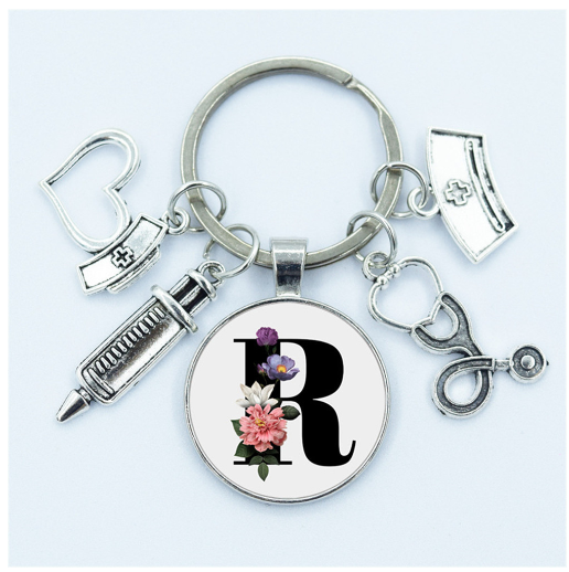 1Pcs Creative Stethoscope Syringe 26 Letter Keychains Nurse Cap Initials Metal Keyrings Bag Ornaments Charms Gifts Souvenir R