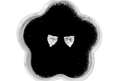 Unisilver 925 Sterling Silver Tiny Heart Earrings stu