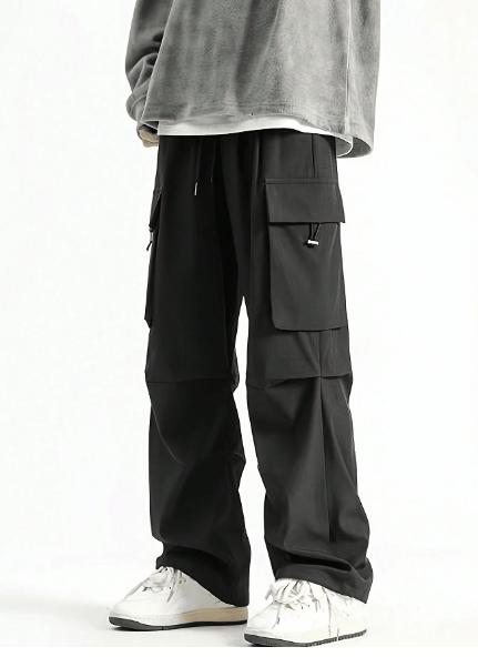 Functional Streetwear Cargo Pants With Large Pockets For Trendy Men