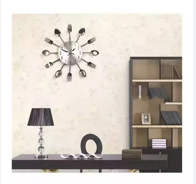 Silver Cutlery Fork Spoon Retro Wall Clock Modern Decoration Kitchen Home Office