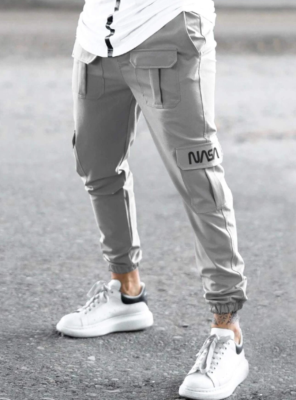Manfinity LEGND Loose-Fit Men's Cargo Pants With Letter Graphic And Flap Pockets