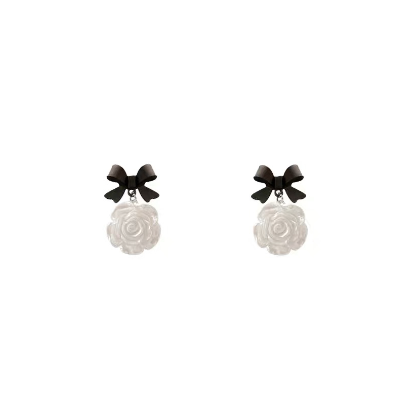 New style Korean Fashion Earrings Good Quality