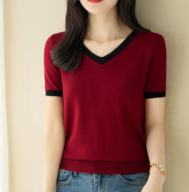 Ice Silk Knitted Blouse Plus Size Women's Summer V-Neck Short-Sleeved Shirt