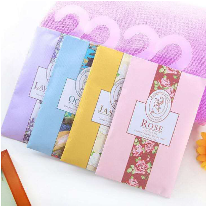 Closet Wardrobe Hanging Mothproof Deodorizing Aromatherapy