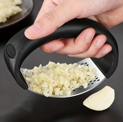 1pc, Garlic Press, Stainless Steel Garlic Press, Rocker Metal Garlic Mincer, Washable Garlic Crusher, Kitchen Garlic Chopper, Garlic Masher, Kitchen Stuff, Kitchen Gadgets, Apartment Essentials, Colle