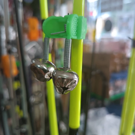 Fishing Bite Alarms for Fishing Rod metal bell with green clip 2 pcs per pack