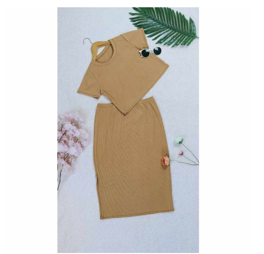 Maternity Knitted Top and Skirt with Slit T21