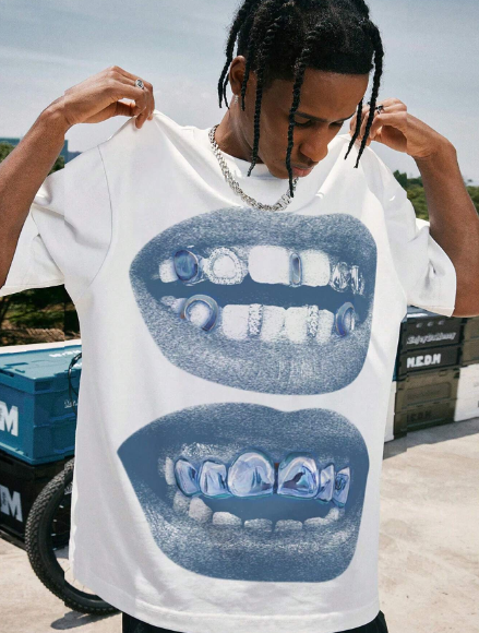Men Lip Print Round Neck Tee