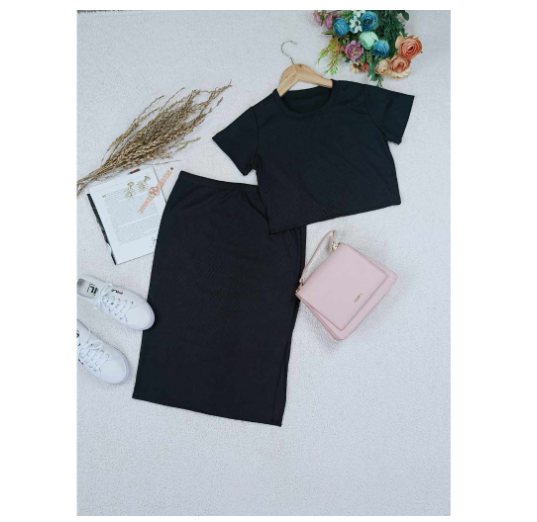 Maternity Knitted Top and Skirt with Slit T2