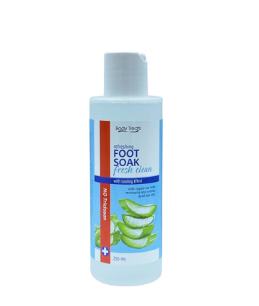 BODY TREATS Refreshing Foot Soak Fresh and Clean 250ML