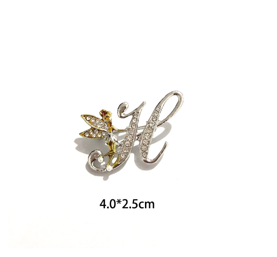 Luxury Crystal Angel Letter Brooch Women Men Rhinestones A To Z Elf Initials Collar Pins Party Gifts Jewelry H
