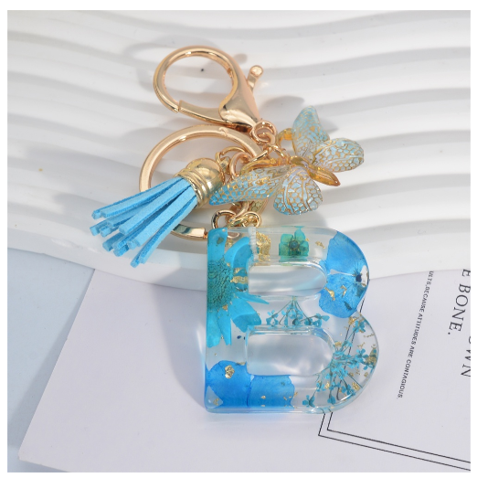 Sweet Blue Daisy A-Z Letter Keychains Fashion Butterfly 26 Resin Keyrings With Tassel Car Key Holder Accessories Pendant Gifts B
