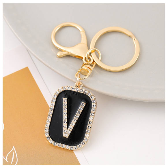 Exquisite Rhinestone 26 Letter Keychain Simple Black Enamel Initials Keyrings For Women Bag Pendant Ornament Car Keyholder Gifts V