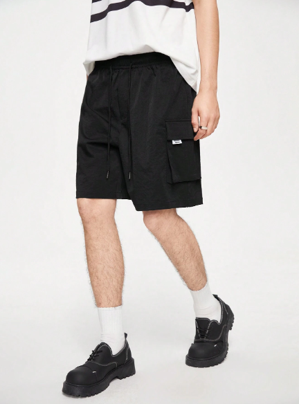Manfinity Joysei Men's Letter Pattern Cargo Shorts With Pockets And Drawstring Waist, Fashionable And Versatileback To School Baggy Pants