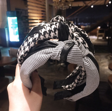 Korean New Retro Plaid Leather PU Hair Band Knotted Wide-Brimmed Woman Headband Fashion Hair Hoop