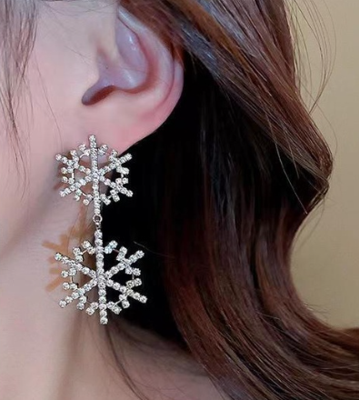 Silver Needle Fashion Style Full Diamond Large Snow Flower Earrings Light Luxury Earrings