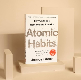 Atomic Habits: An Easy & Proven Way to Build Good Habits and Break Bad Ones Trade Paperback
