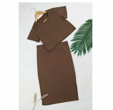 Maternity Knitted Top and Skirt with Slit MC8