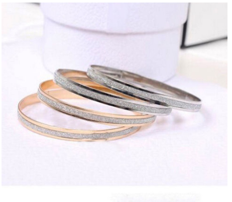 Fashion Bracelet Jewelry For Women / Gift Hook Shape Cool Frozen Circles