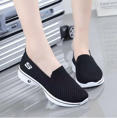 SKECHERS Slip on Shoes For Women Low cut Korean Fashion Running Sneakers Women's rubber shoes