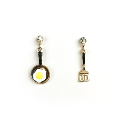 Fun Earrings with Pan ang Turner Design