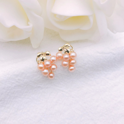 Freshwater pearl grape string earrings