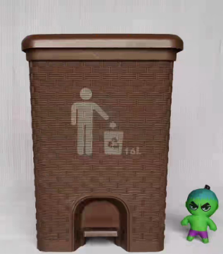 RATTAN TRASH CAN 16L