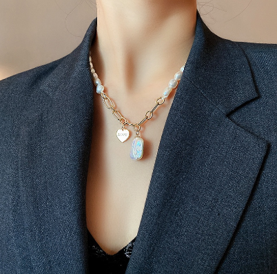 Pearl Splice Love Letter Necklace Fashion Charm Net Red Necklace