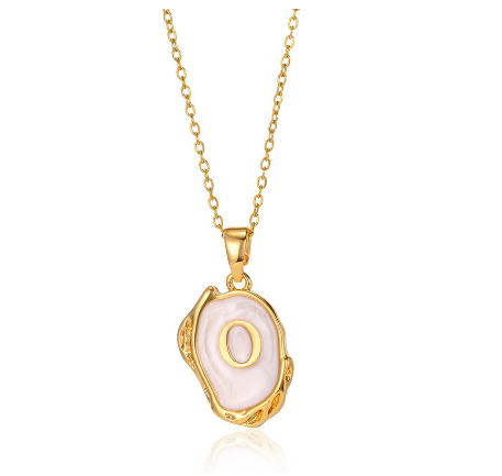 26 English Letter Necklace with Irregular Oil Drop Letters Pendant Necklace Chain in Gold O