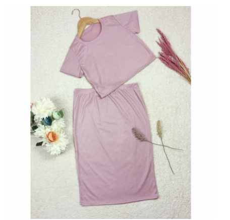 Maternity Knitted Top and Skirt with Slit MC10