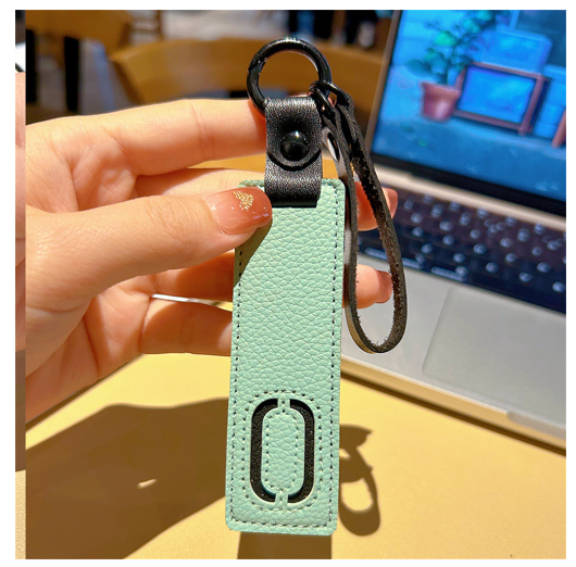 Creative PU Leather Letter Keychains Fashion Colorful Square Alphabet Keyrings Car Key Holder Accessories Bag Ornament Gifts O