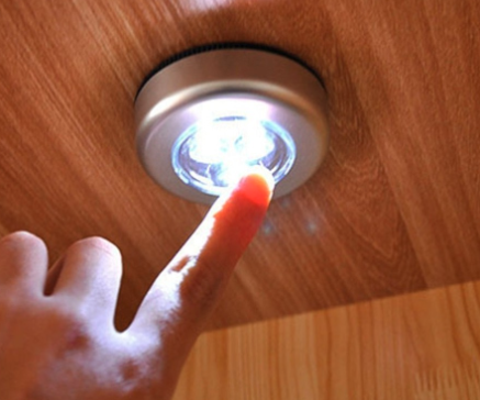 Led small touch light / emergency light creative paste / night led light / 3LED stick touch light / handheld emergency touch light
