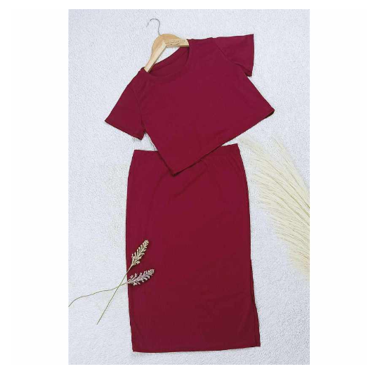 Maternity Knitted Top and Skirt with Slit T14