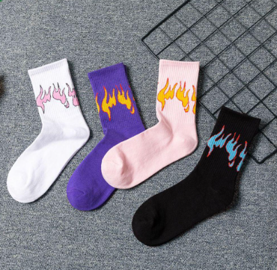 Hot Skateboard Socks Unisex Street style Crew Socks Blaze Fashion Warmth Woman Torch Hip Hop Cotton Socks Purple/Pink/Black