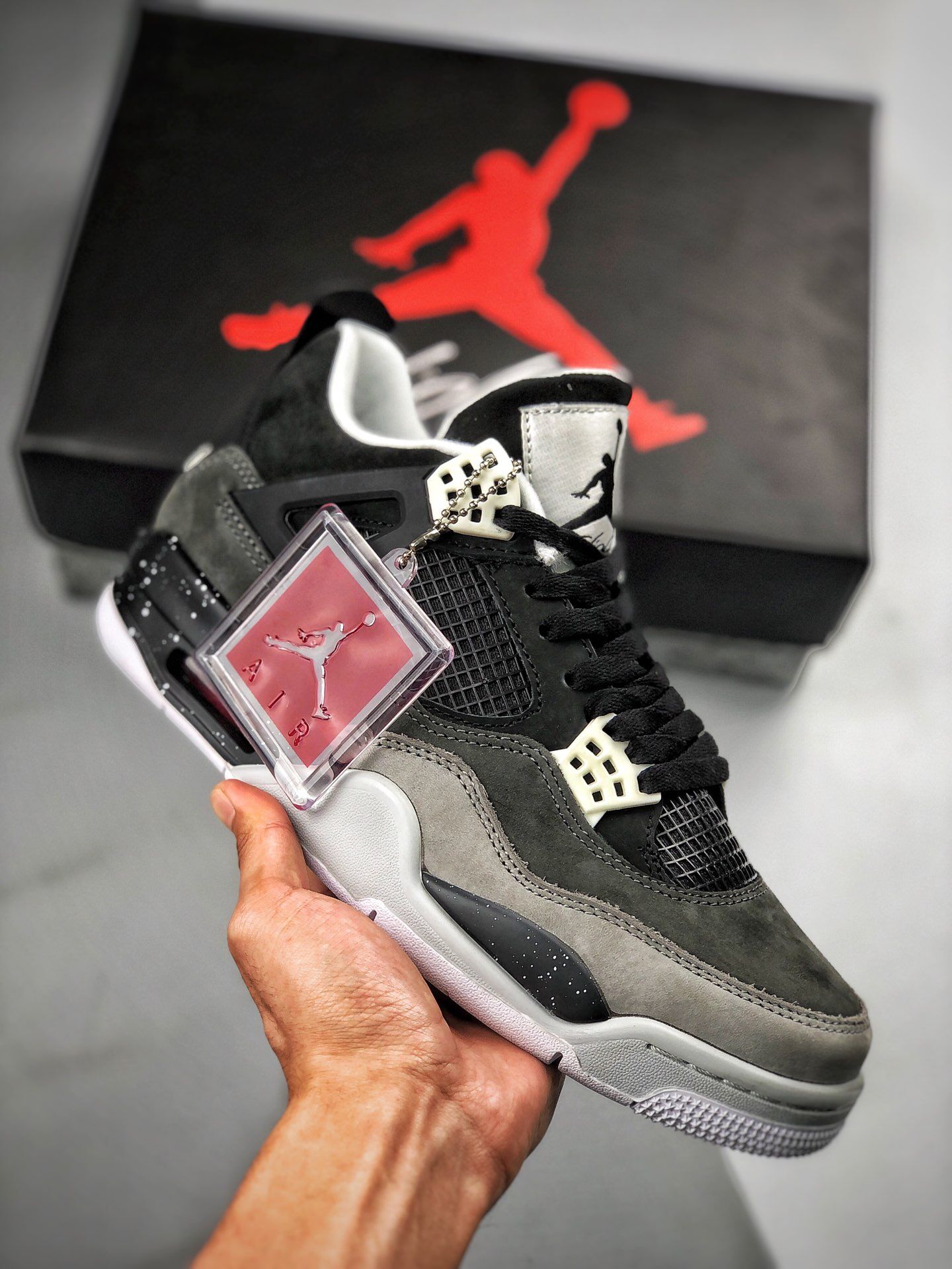 Air Jordan 4 Retro “Fear”
