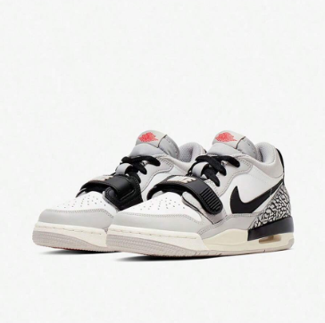 Nike Women's AIR JORDAN LEGACY 312 LOW Basketball Shoes