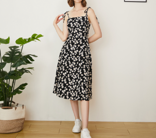 Lovito Casual Daisy Suspenders Small Flower Adjustable Shoulder Straps Dress L24AD135