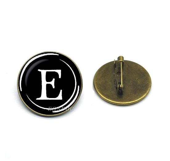 New 2023  Vintage Bronze Color Lapel Pin Letters A To Z Brooches Fashion Initial Letter Brooch Pins Suit Badges Women Men E