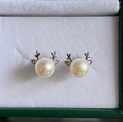 Natural freshwater Pearl Earrings